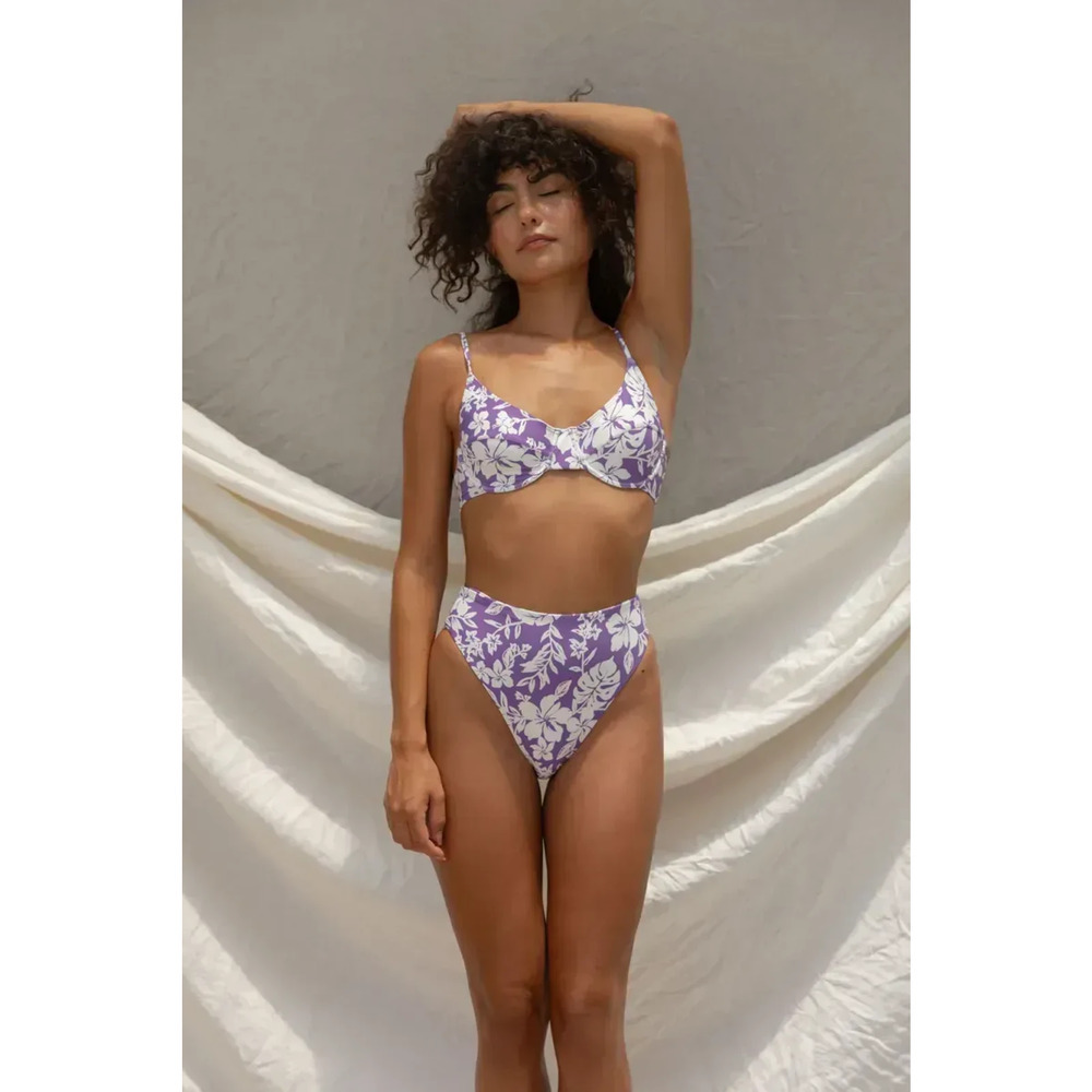 Revolve‎ x Stone Fox Swim NWT Conch Top - MSRP $88 - Size XS